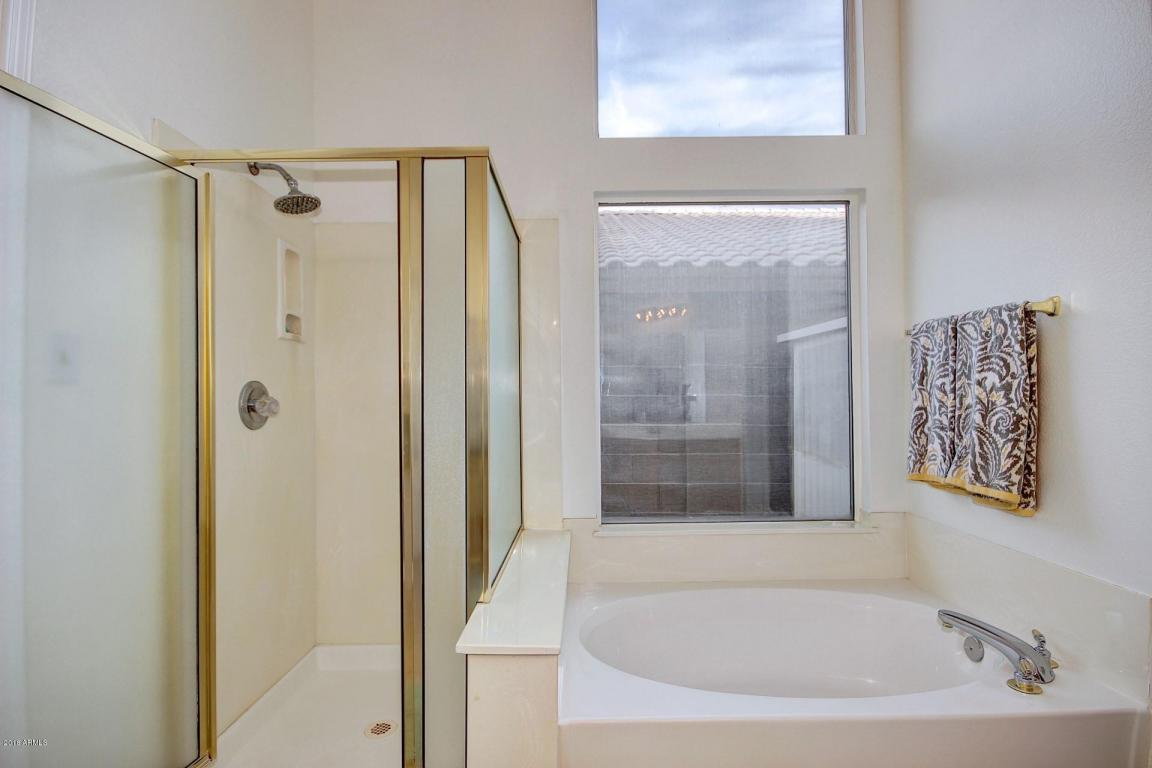 365 E Catclaw Ct, Gilbert, AZ 85296 photo 17
