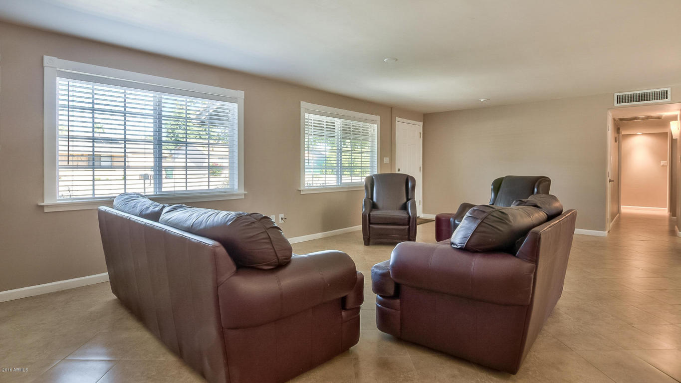 3803 E Gelding Dr, Phoenix, AZ 85032 photo 9