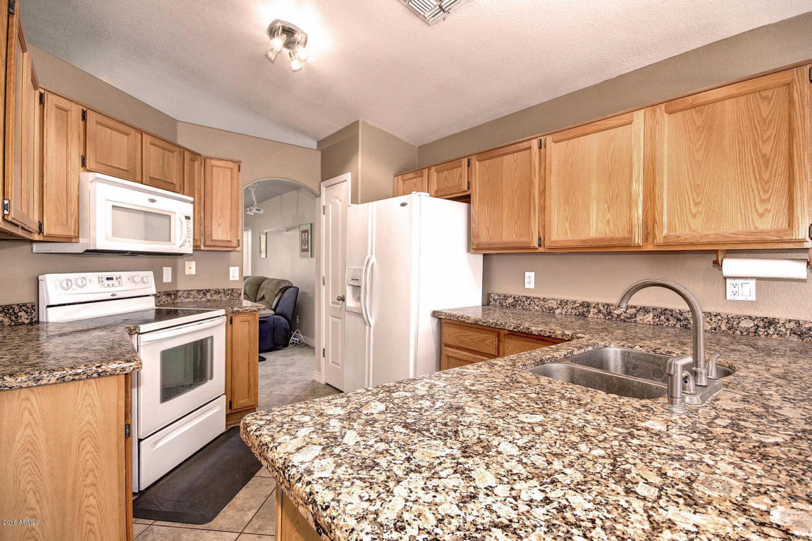 3350 E Lavey Ln, Phoenix, AZ 85032 photo 8