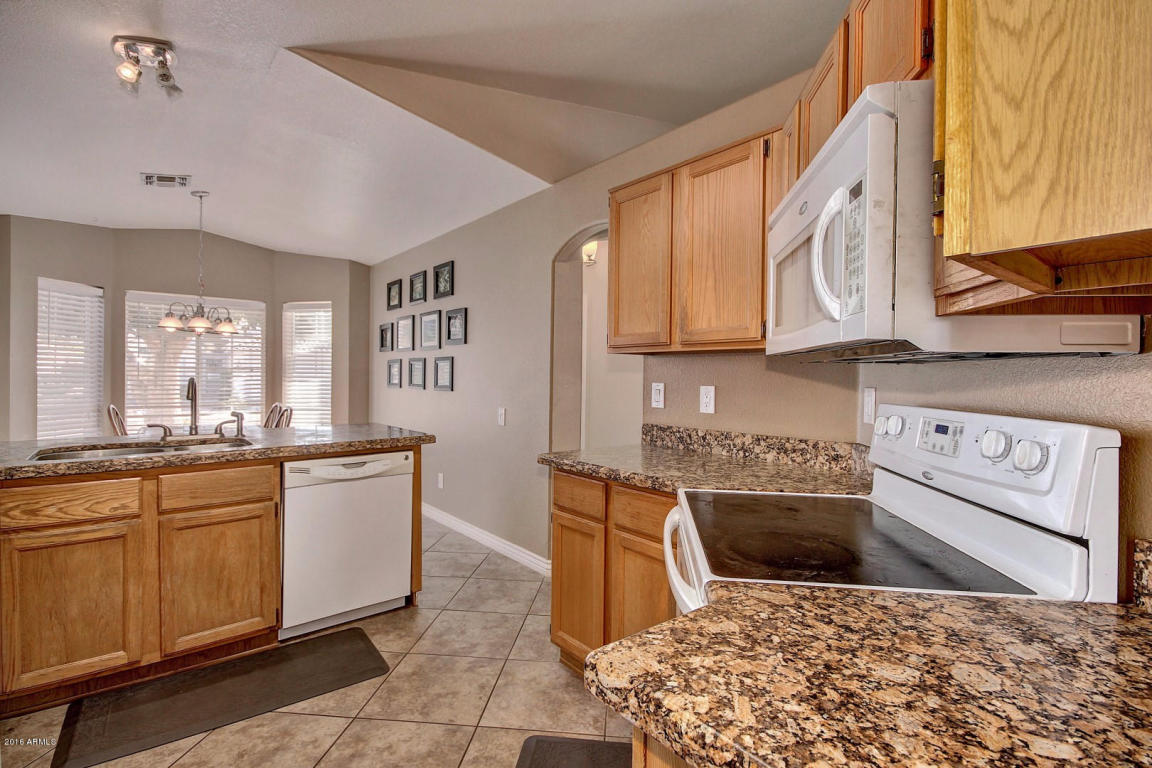 3350 E Lavey Ln, Phoenix, AZ 85032 photo 7
