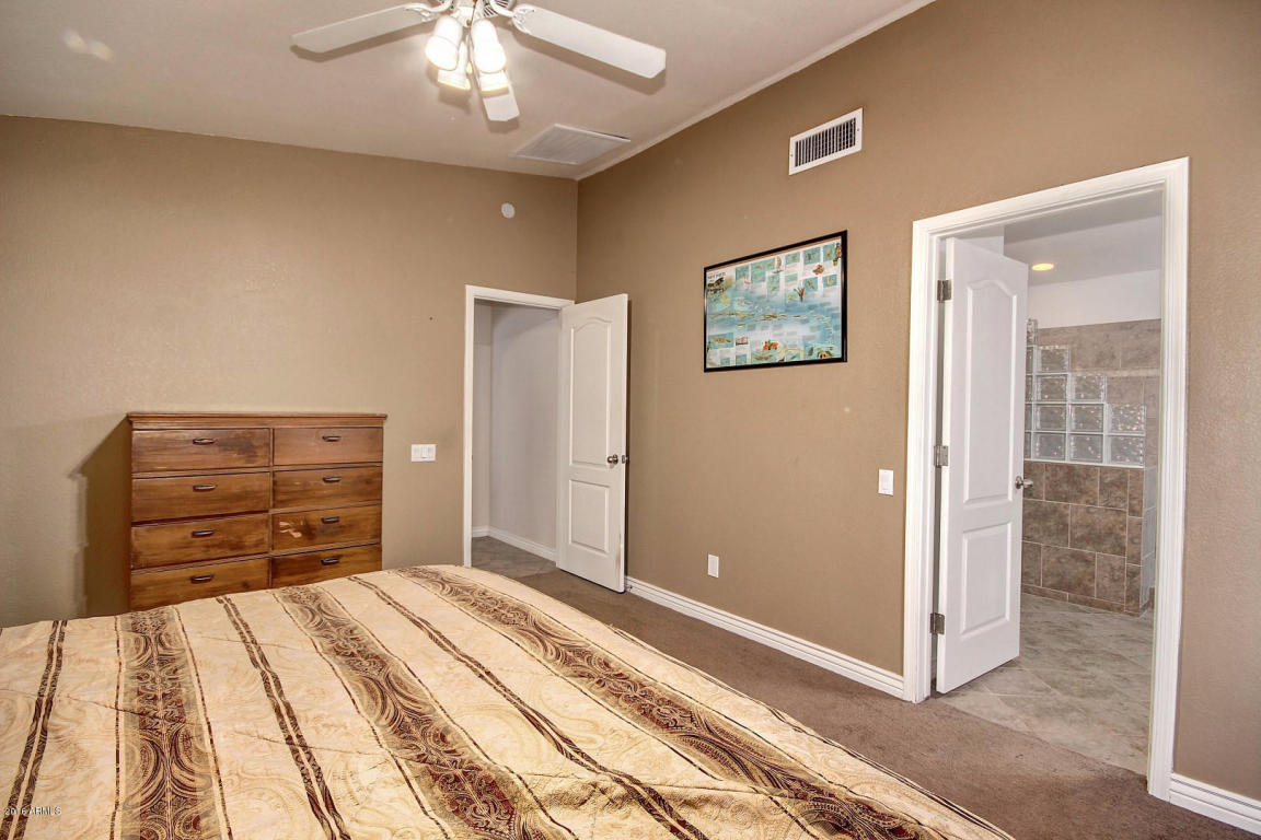 3350 E Lavey Ln, Phoenix, AZ 85032 photo 17