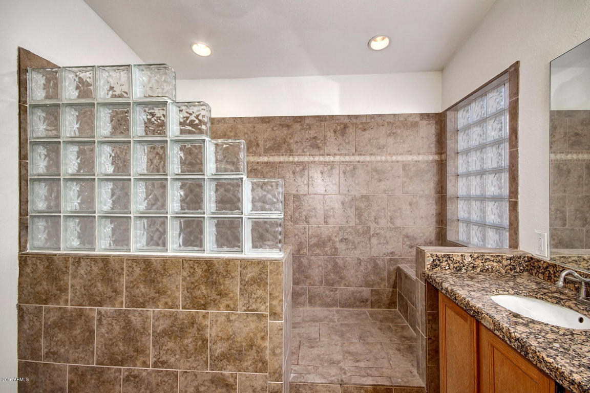 3350 E Lavey Ln, Phoenix, AZ 85032 photo 19