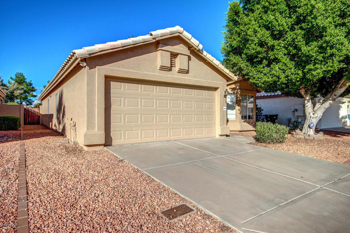 3350 E Lavey Ln, Phoenix, AZ 85032 photo 1