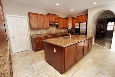 3987 E Crest Ln, Phoenix, AZ 85050 photo 9
