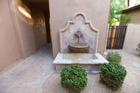 3987 E Crest Ln, Phoenix, AZ 85050 photo 29