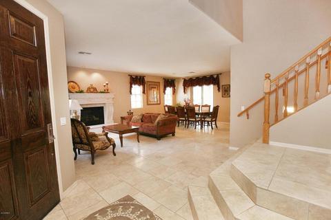 3987 E Crest Ln, Phoenix, AZ 85050 photo 5