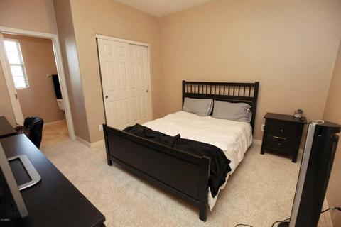 3987 E Crest Ln, Phoenix, AZ 85050 photo 22