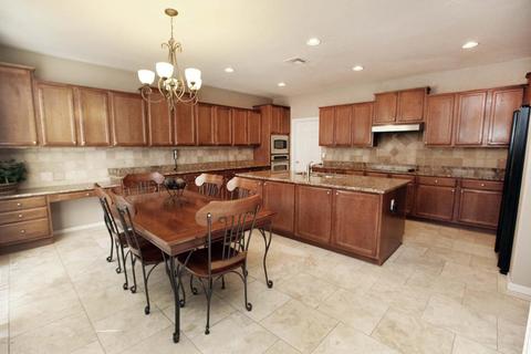 3987 E Crest Ln, Phoenix, AZ 85050 photo 6