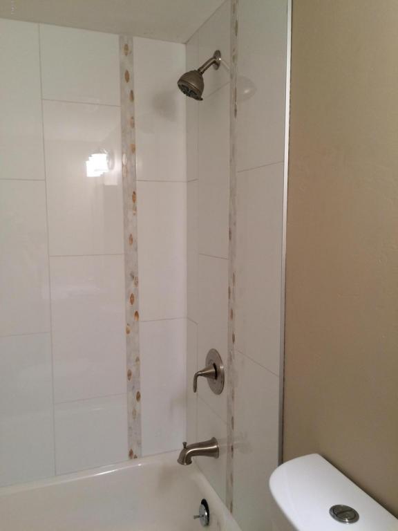 6821 W Devonshire Ave, Phoenix, AZ 85033 photo 2