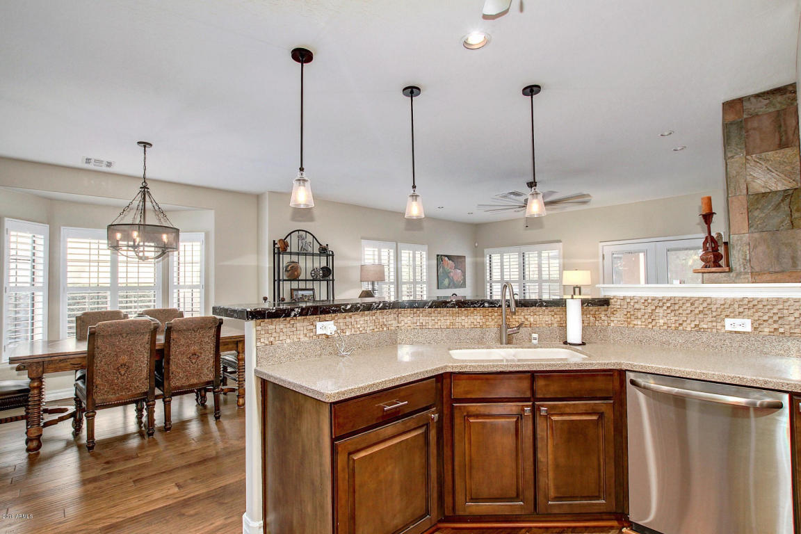 7033 S Golfside Ln, Phoenix, AZ 85042 photo 11