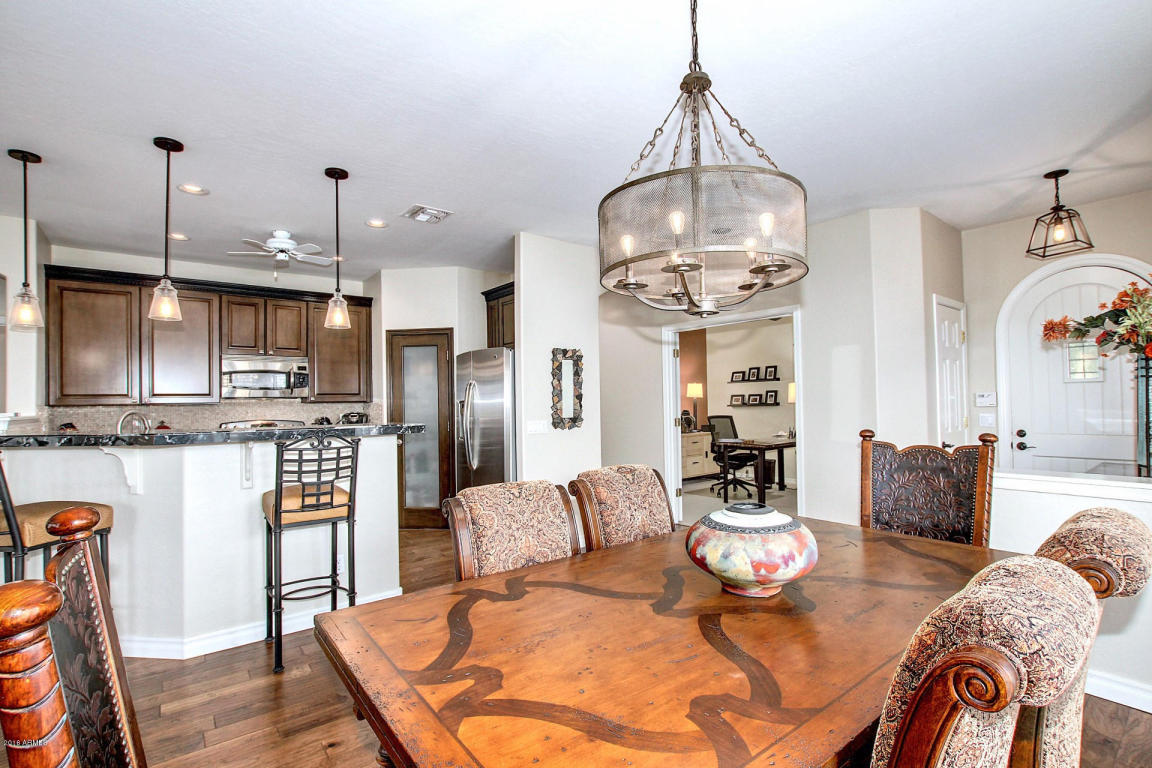 7033 S Golfside Ln, Phoenix, AZ 85042 photo 6