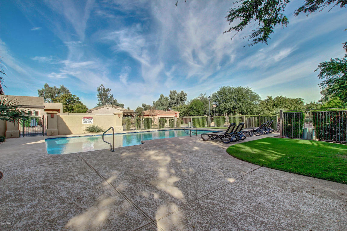 7033 S Golfside Ln, Phoenix, AZ 85042 photo 32