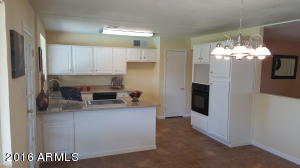 3138 N 40th Dr, Phoenix, AZ 85019 photo 8