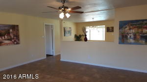 3138 N 40th Dr, Phoenix, AZ 85019 photo 3