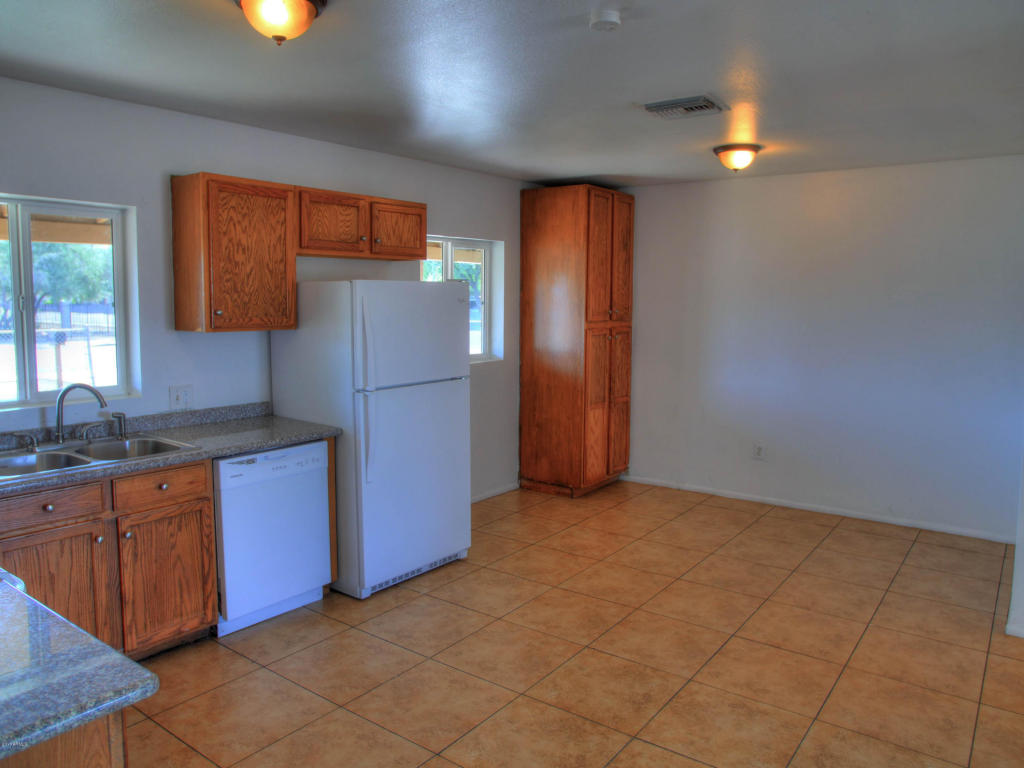 2902 E Atlanta Ave, Phoenix, AZ 85040 photo 9