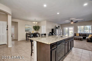 3034 E Maplewood St, Gilbert, AZ 85297 photo 7