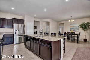 3034 E Maplewood St, Gilbert, AZ 85297 photo 5