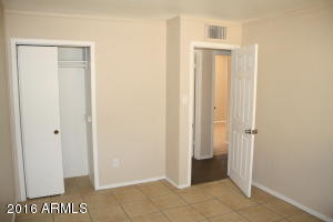 4130 N 48th Dr, Phoenix, AZ 85031 photo 10