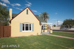1446 E Brill St, Phoenix, AZ 85006 photo 2