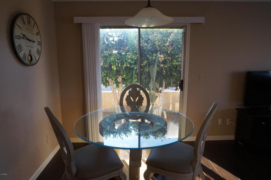 913 E Villa Rita Dr, Phoenix, AZ 85022 photo 9