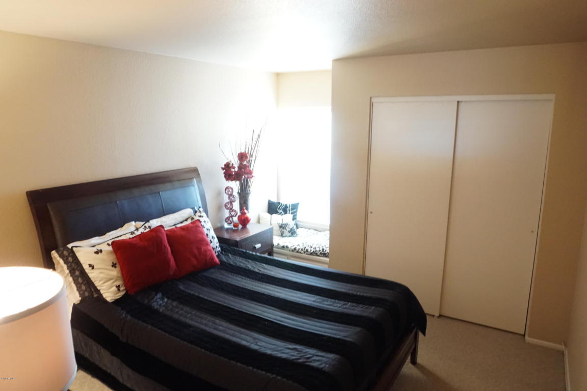 913 E Villa Rita Dr, Phoenix, AZ 85022 photo 13