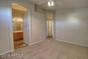 536 E Cantebria Dr, Gilbert, AZ 85296 photo 10