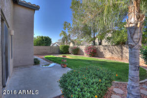 536 E Cantebria Dr, Gilbert, AZ 85296 photo 3