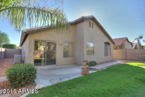 536 E Cantebria Dr, Gilbert, AZ 85296 photo 2