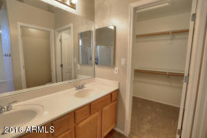 536 E Cantebria Dr, Gilbert, AZ 85296 photo 15