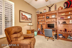 25619 N Singbush Loop, Phoenix, AZ 85083 photo 13