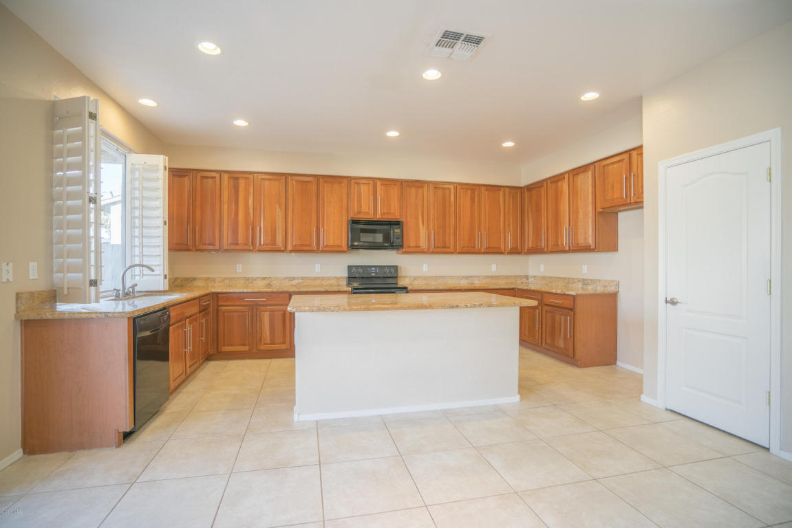 3428 E Pageant Pl, Gilbert, AZ 85297 photo 2
