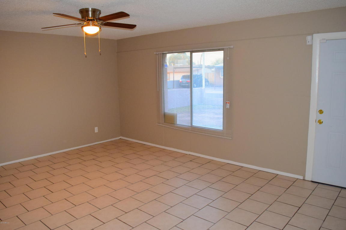 7537 W Mitchell Dr, Phoenix, AZ 85033 photo 6