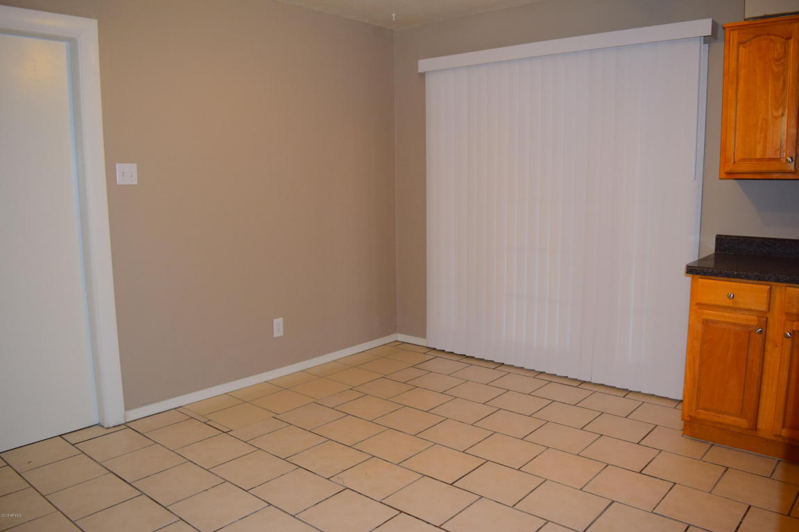 7537 W Mitchell Dr, Phoenix, AZ 85033 photo 10