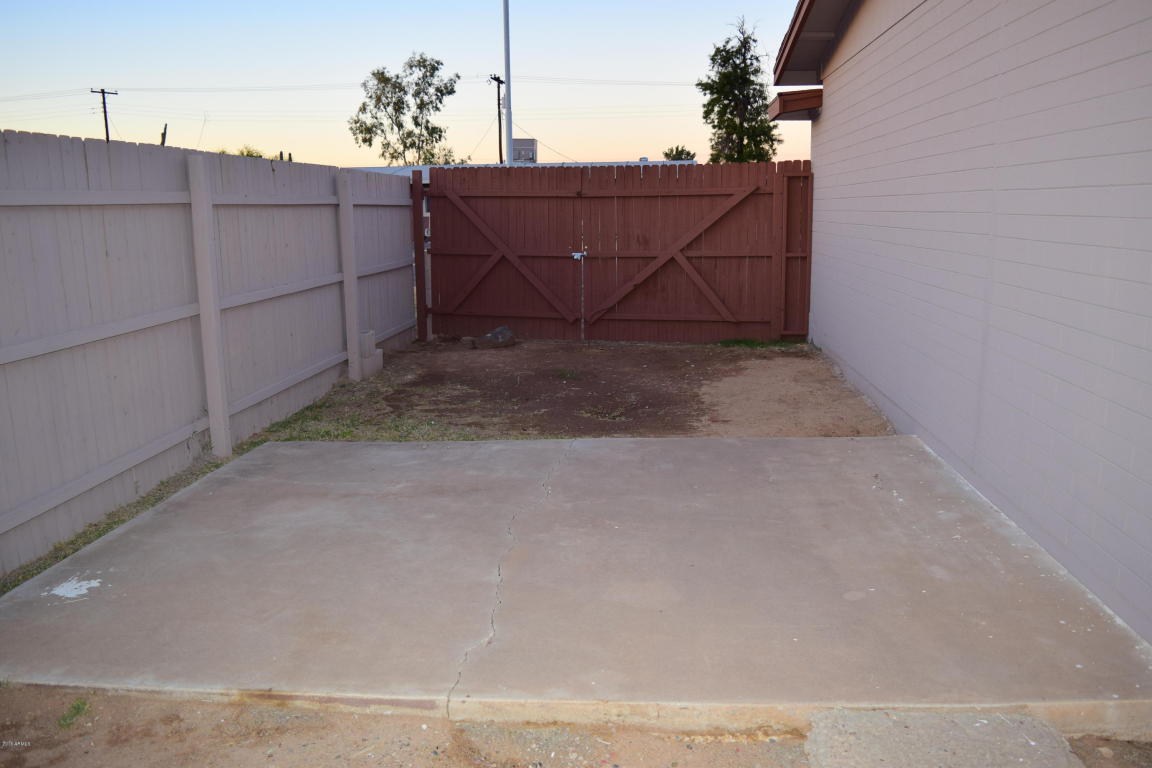 7537 W Mitchell Dr, Phoenix, AZ 85033 photo 27