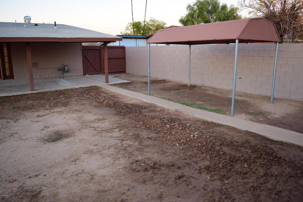 7537 W Mitchell Dr, Phoenix, AZ 85033 photo 32