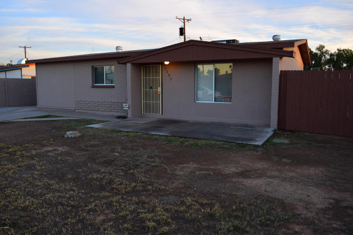 7537 W Mitchell Dr, Phoenix, AZ 85033 photo 4