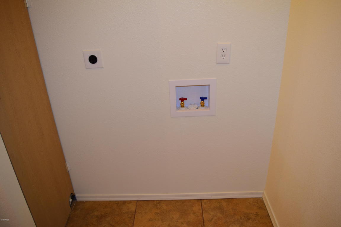 7537 W Mitchell Dr, Phoenix, AZ 85033 photo 25