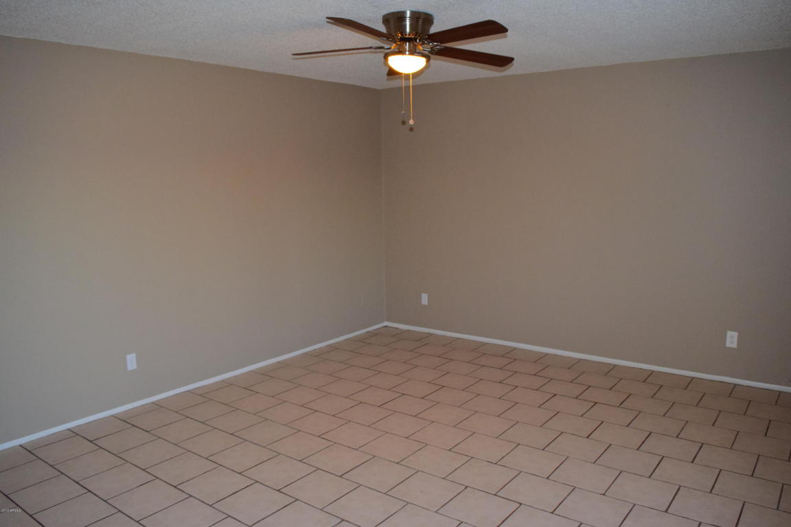 7537 W Mitchell Dr, Phoenix, AZ 85033 photo 5