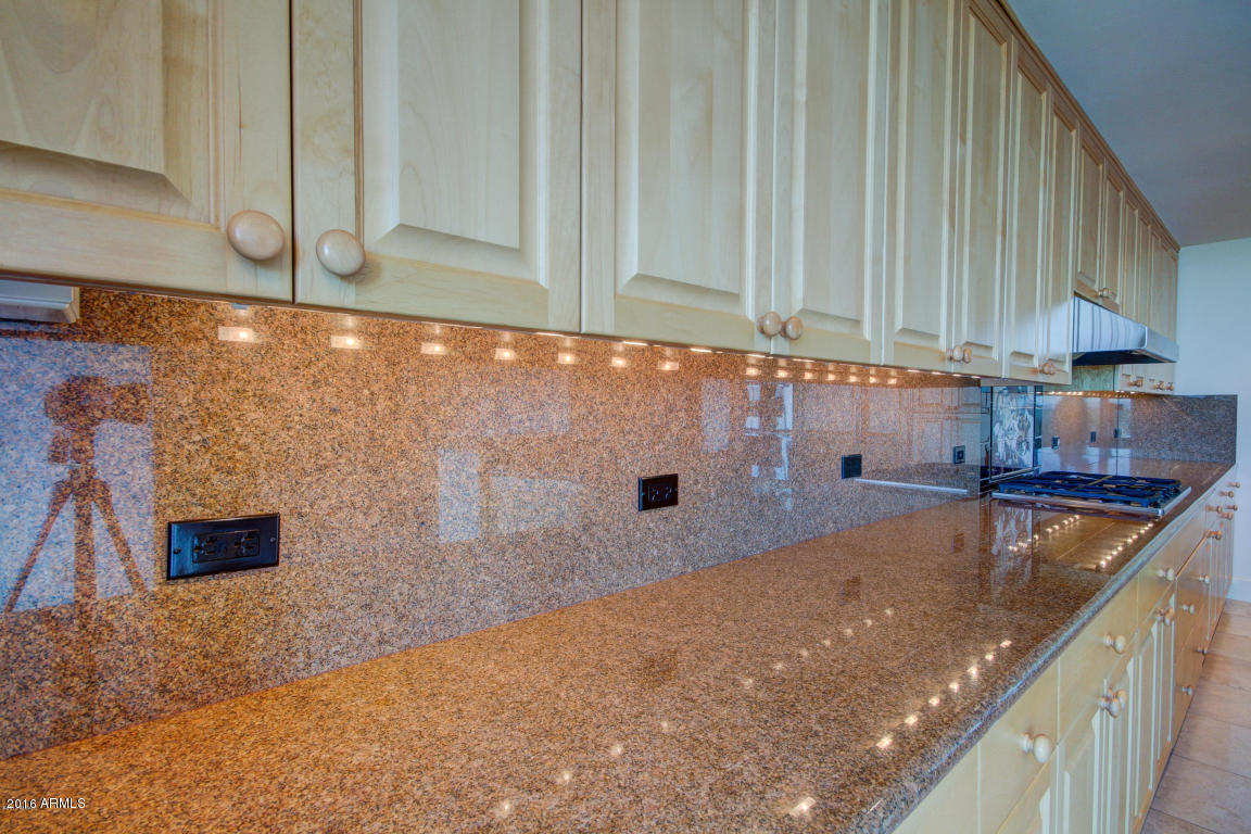 2402 Esplanade Ln #603, Phoenix, AZ 85016 photo 15