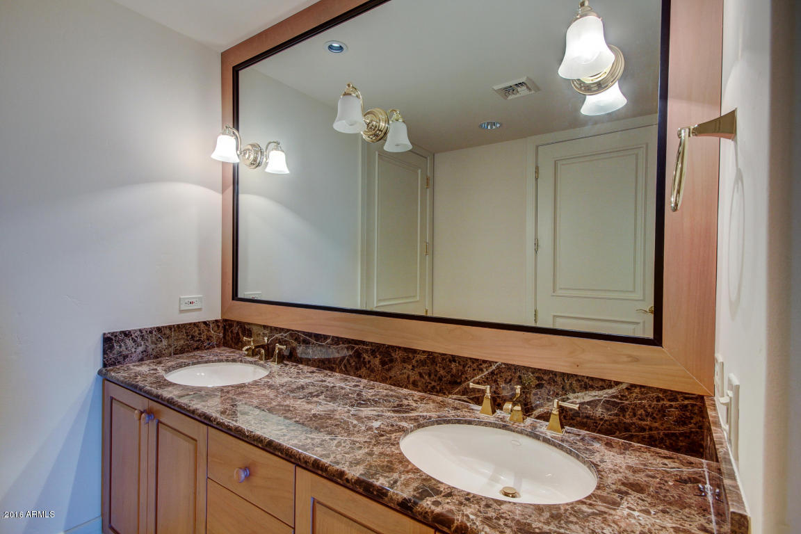 2402 Esplanade Ln #603, Phoenix, AZ 85016 photo 26
