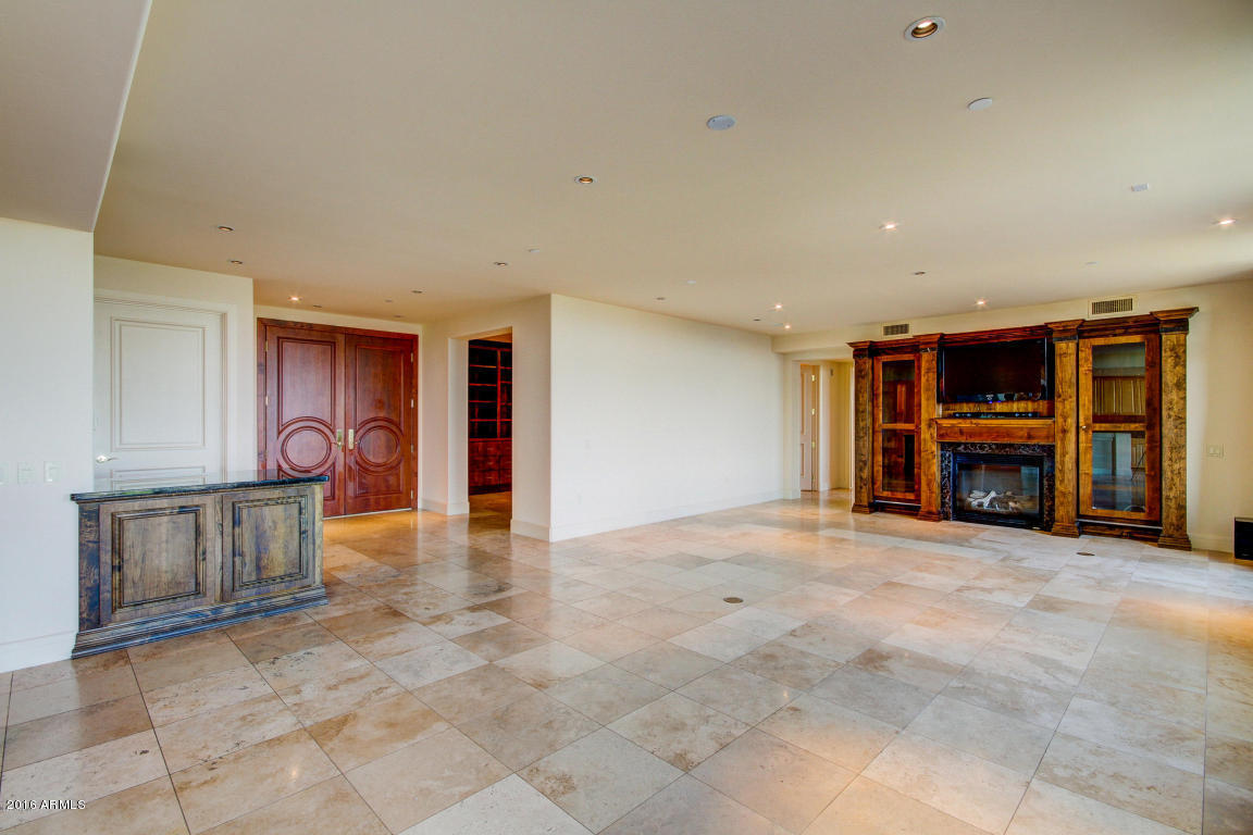 2402 Esplanade Ln #603, Phoenix, AZ 85016 photo 5