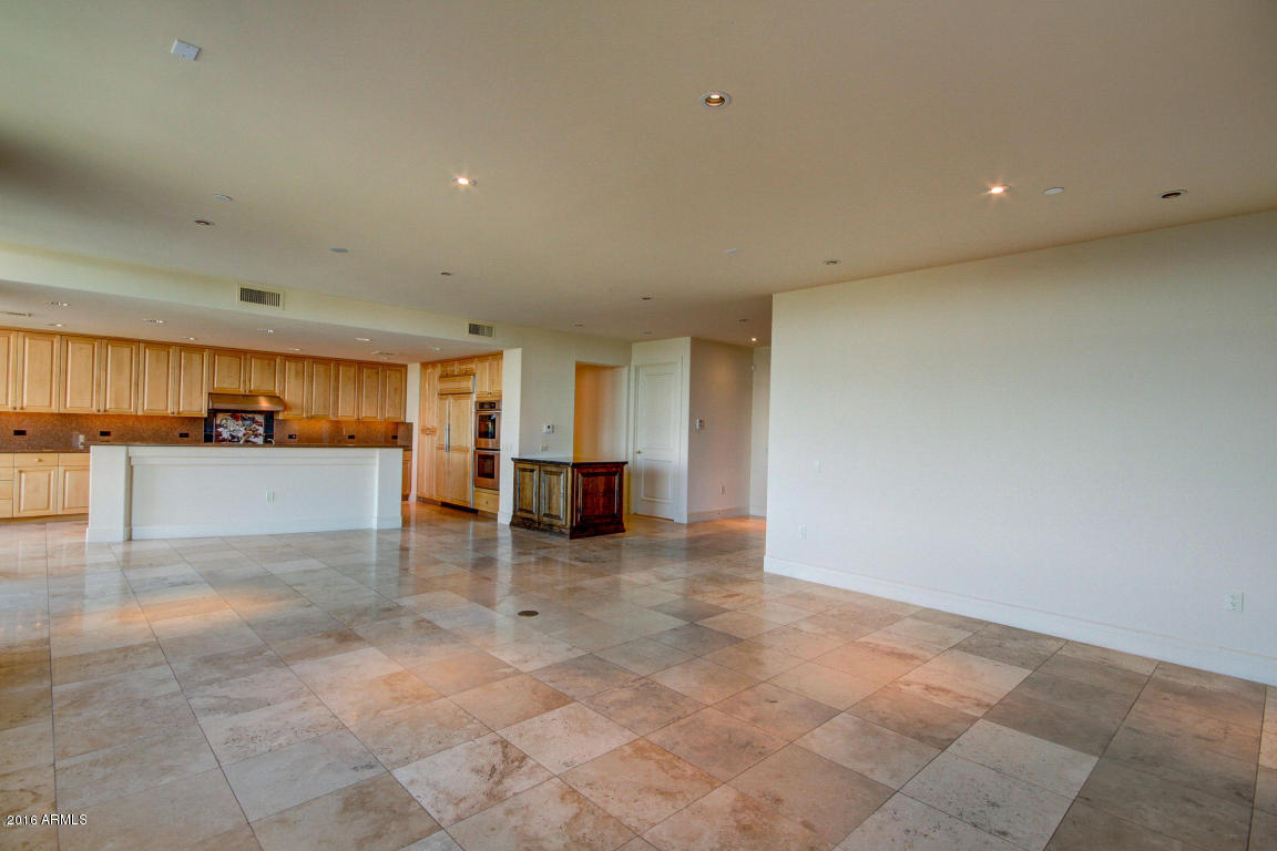 2402 Esplanade Ln #603, Phoenix, AZ 85016 photo 7