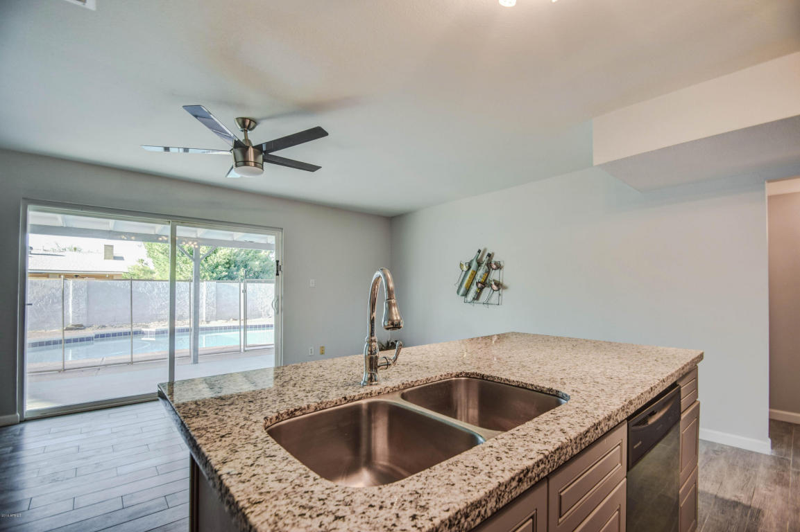528 E Manhatton Dr, Tempe, AZ 85282 photo 11