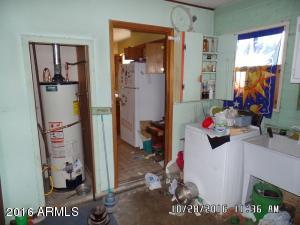 2902 N 60th Dr, Phoenix, AZ 85033 photo 24