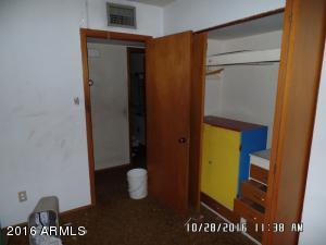 2902 N 60th Dr, Phoenix, AZ 85033 photo 34