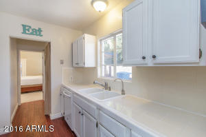 1937 E Whitton Ave, Phoenix, AZ 85016 photo 8