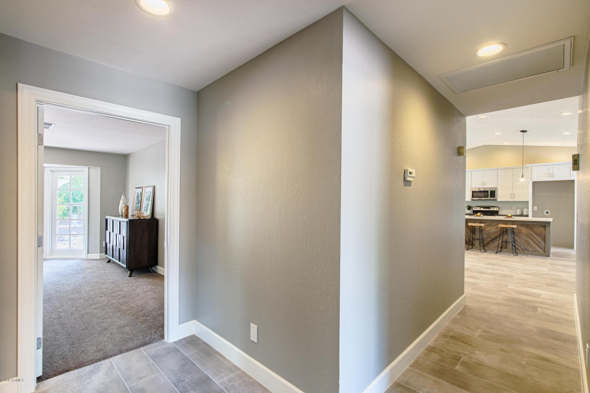 327 E Paradise Ln, Phoenix, AZ 85022 photo 21