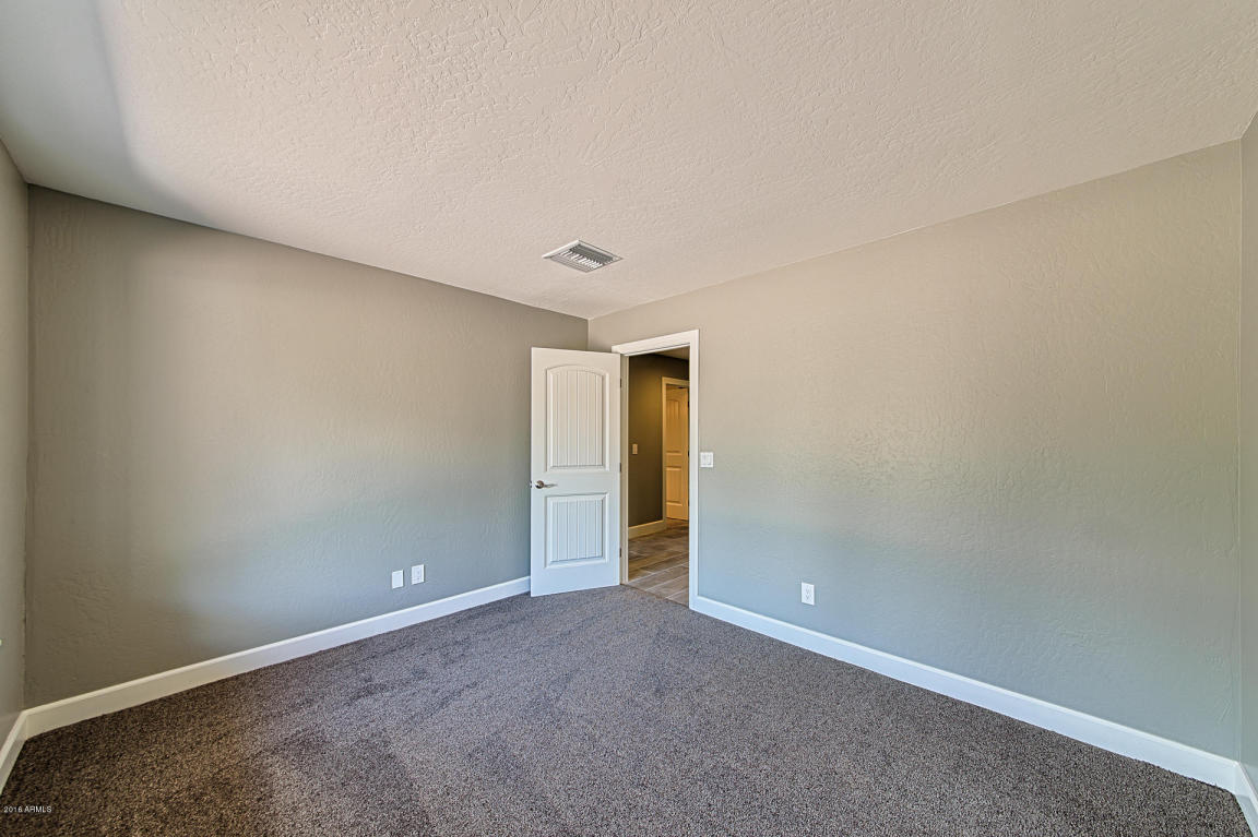 327 E Paradise Ln, Phoenix, AZ 85022 photo 23