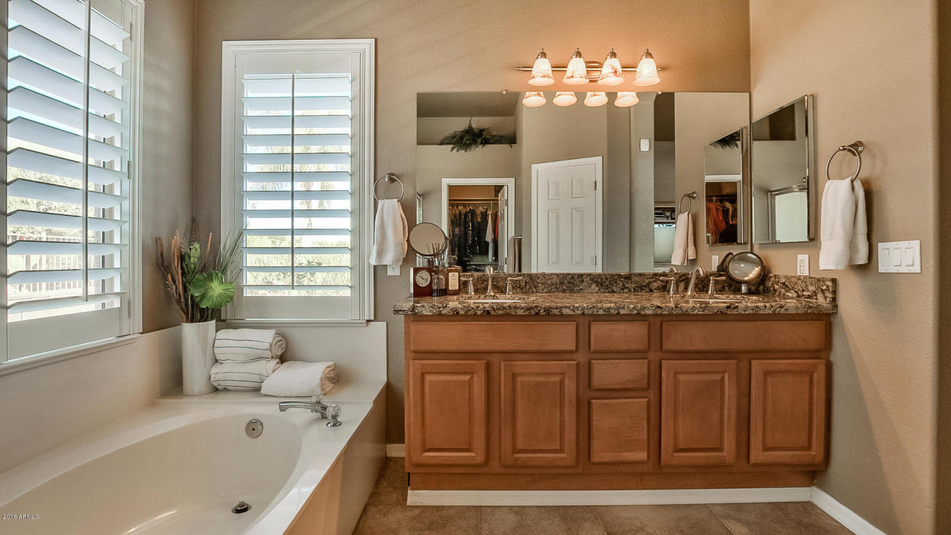 4524 E Apricot Ln, Gilbert, AZ 85298 photo 13