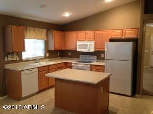3335 E Woodside Way, Gilbert, AZ 85297 photo 4